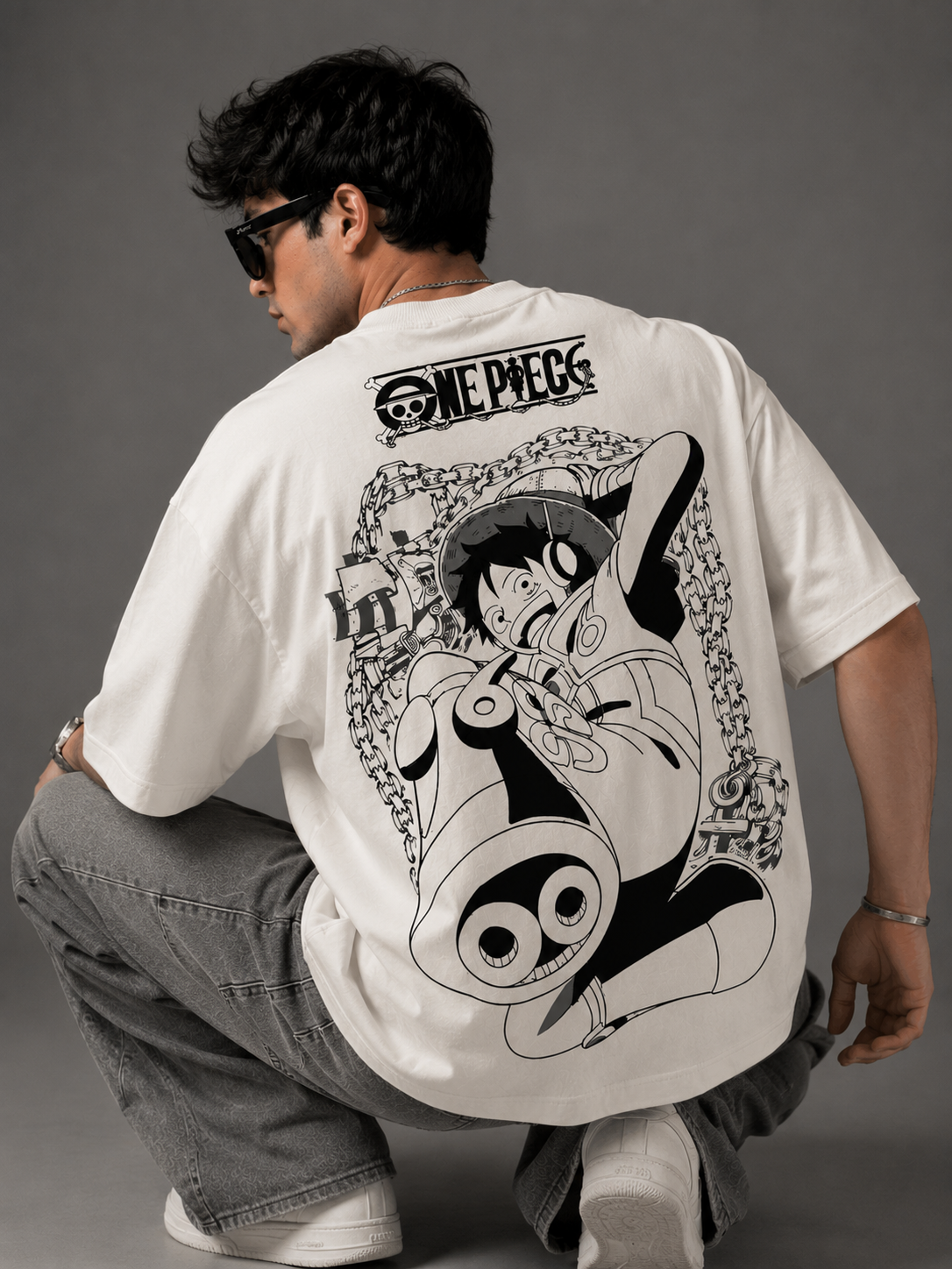 ONE PIECE Oversized T-Shirt – Ivory White